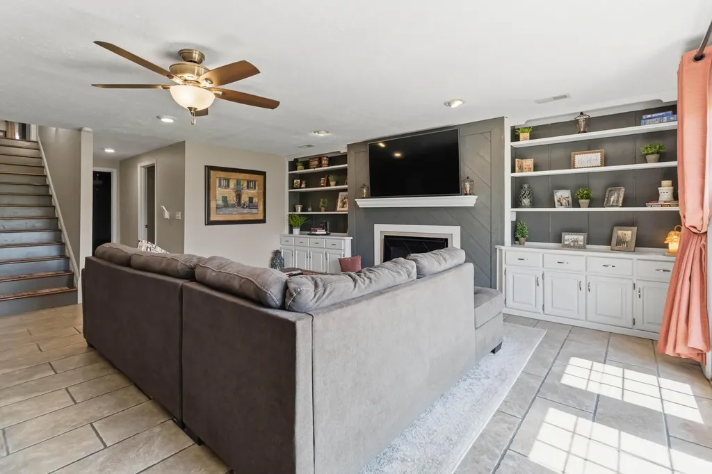 236 Pine Street Somerset KY 42503