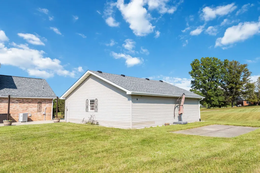 236 Pine Street Somerset KY 42503