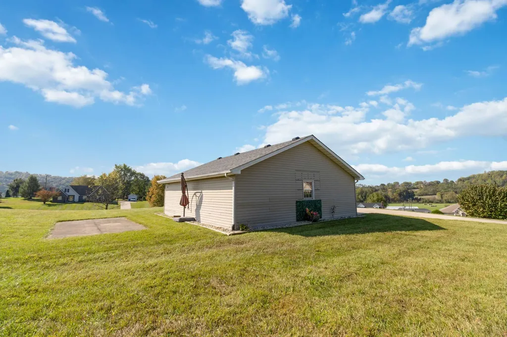 236 Pine Street Somerset KY 42503