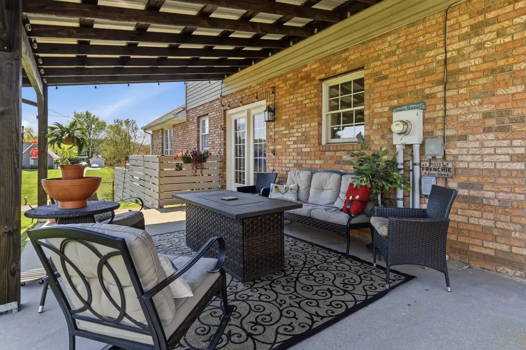 236 Pine Street Somerset KY 42503