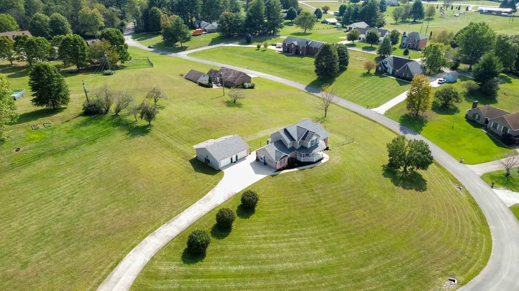 236 Pine Street Somerset KY 42503