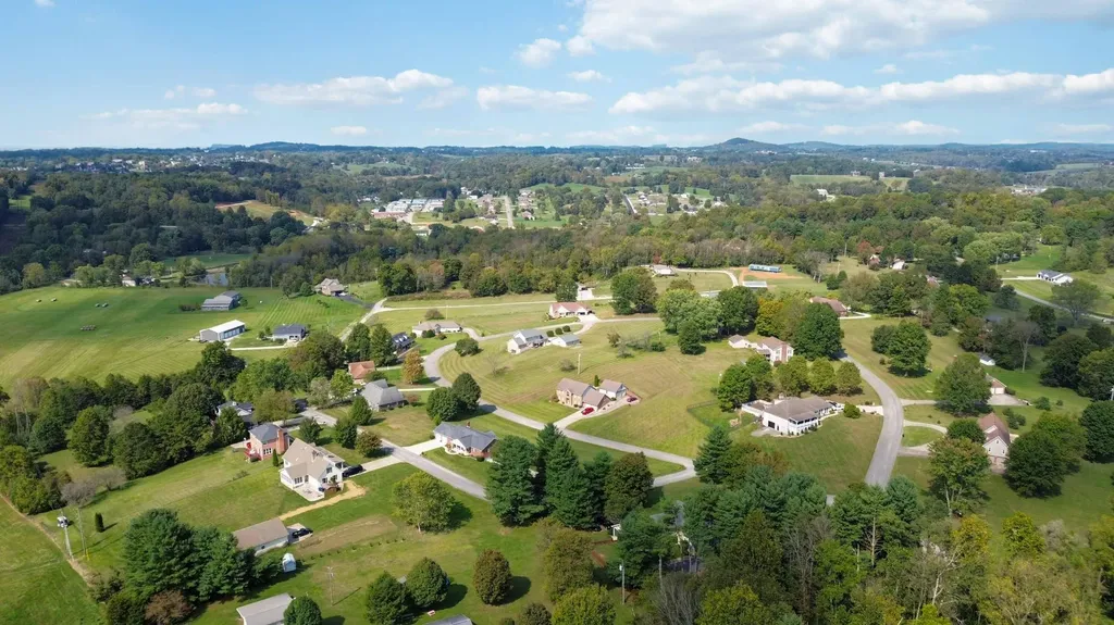 236 Pine Street Somerset KY 42503