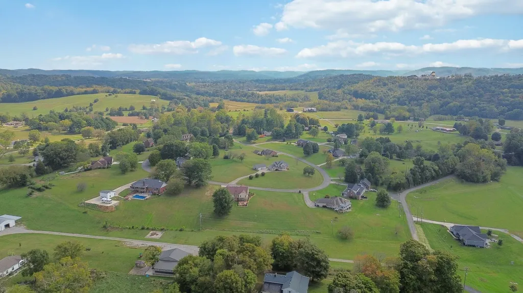 236 Pine Street Somerset KY 42503