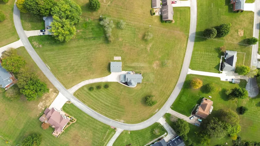 236 Pine Street Somerset KY 42503