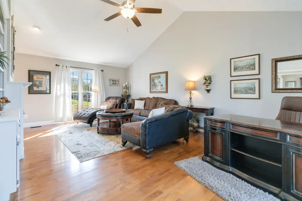 236 Pine Street Somerset KY 42503