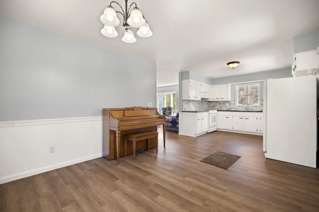 5935 Key Route 2030 Harold KY 41635
