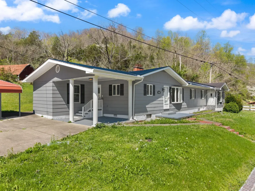 5935 Key Route 2030 Harold KY 41635