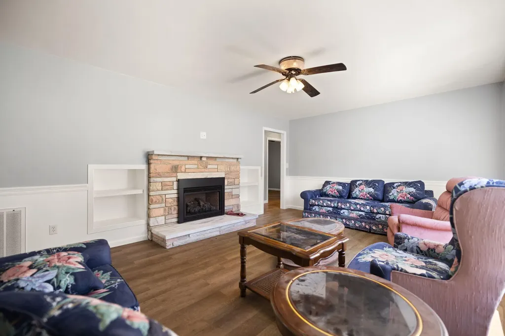 5935 Key Route 2030 Harold KY 41635