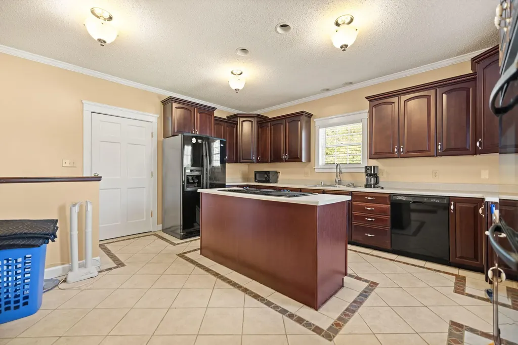2431 Mare Creek Road Stanville KY 41659