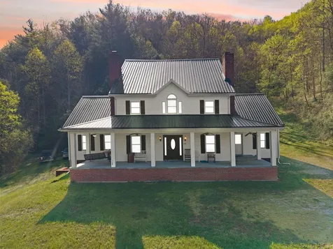 2431 Mare Creek Road Stanville KY 41659