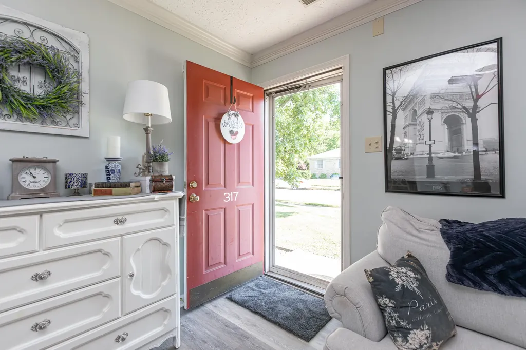 317 Edwards Drive Nicholasville KY 40356