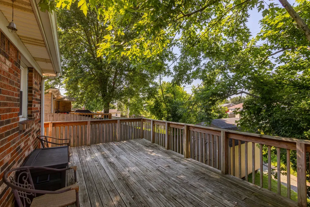 317 Edwards Drive Nicholasville KY 40356