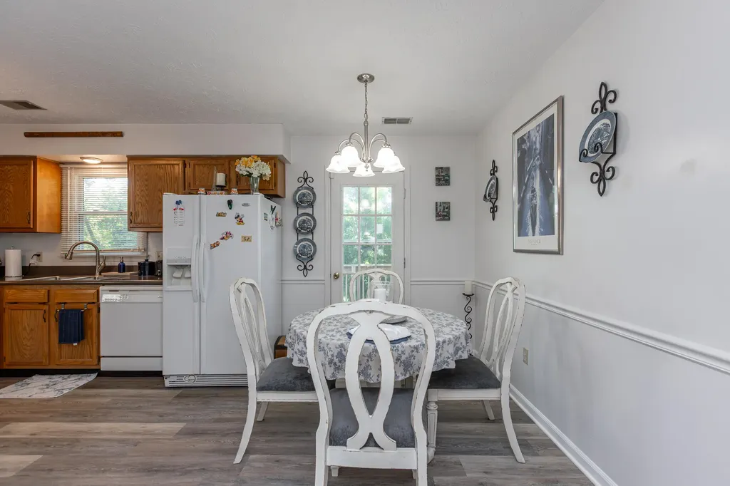317 Edwards Drive Nicholasville KY 40356