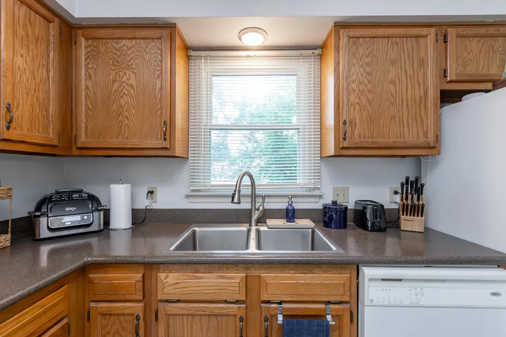 317 Edwards Drive Nicholasville KY 40356
