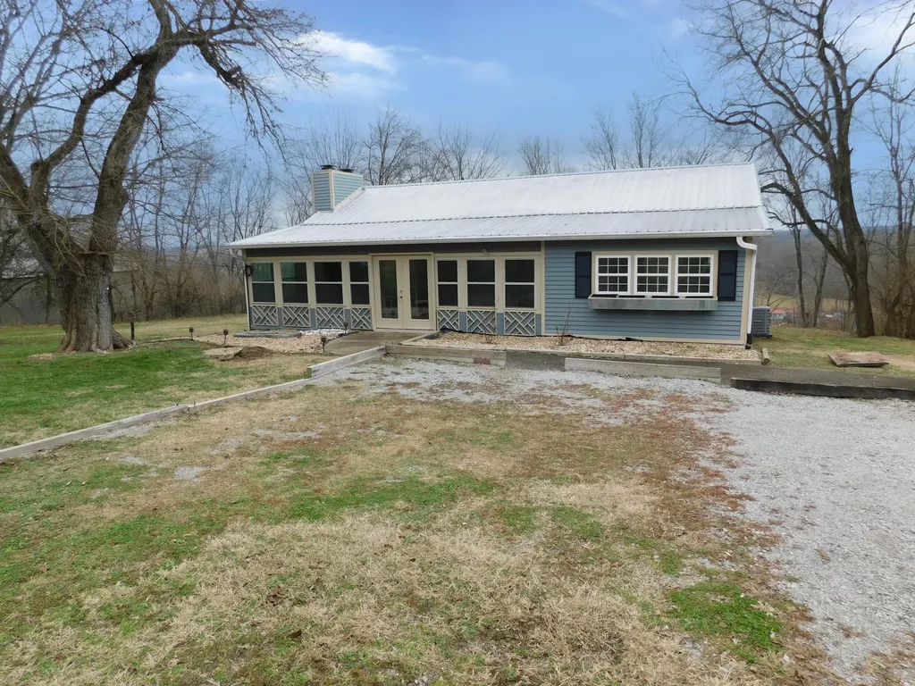 246 Hughley Lane Harrodsburg KY 40330