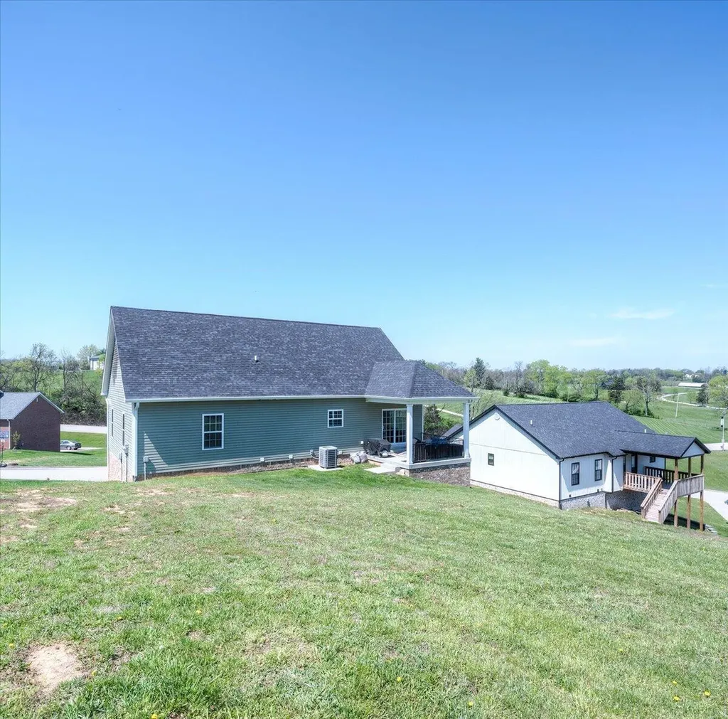 110 Hackberry Court Frankfort KY 40601