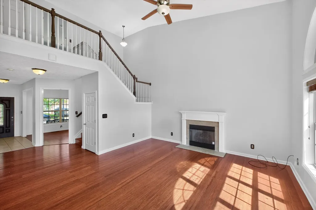 919 Winding Oak Trail Lexington KY 40511