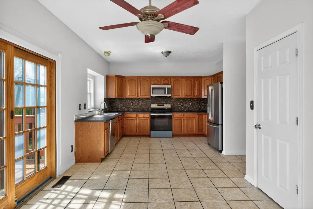 919 Winding Oak Trail Lexington KY 40511