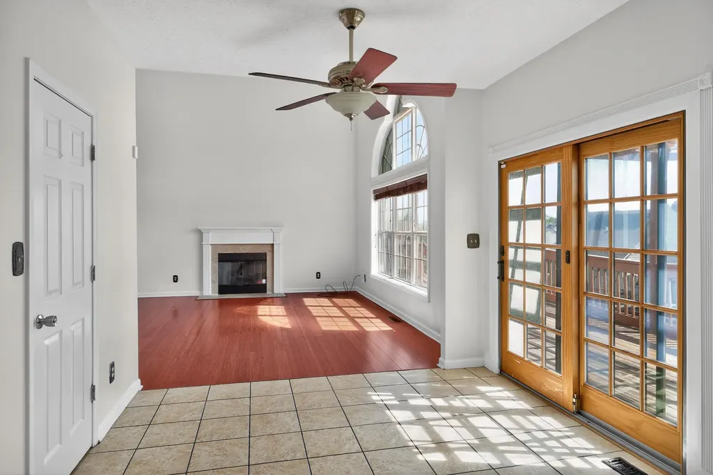 919 Winding Oak Trail Lexington KY 40511