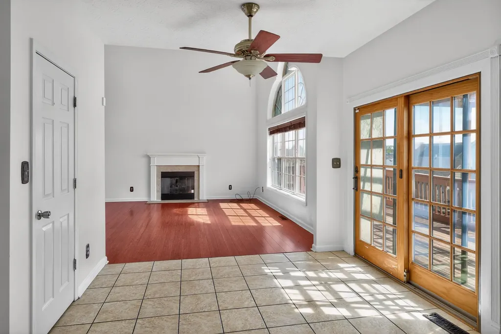 919 Winding Oak Trail Lexington KY 40511
