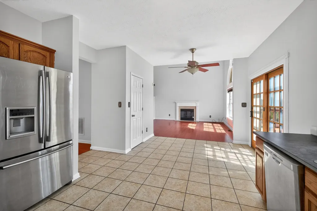 919 Winding Oak Trail Lexington KY 40511