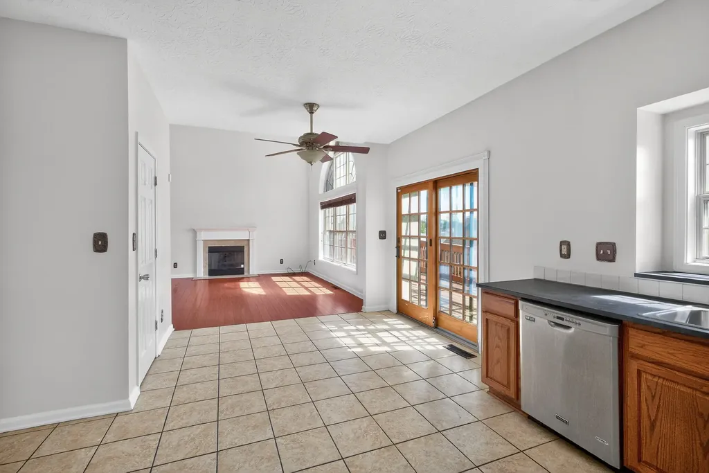 919 Winding Oak Trail Lexington KY 40511