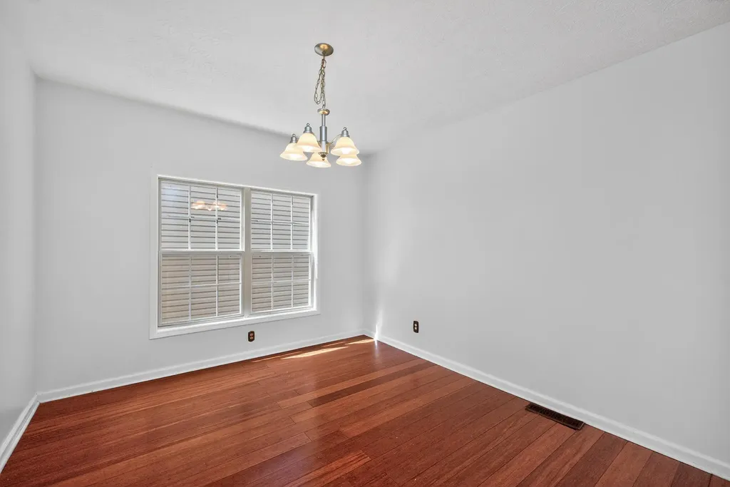 919 Winding Oak Trail Lexington KY 40511