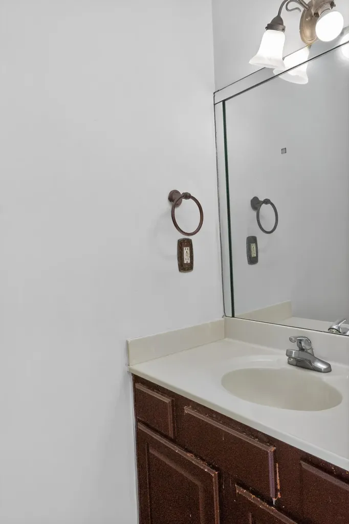919 Winding Oak Trail Lexington KY 40511