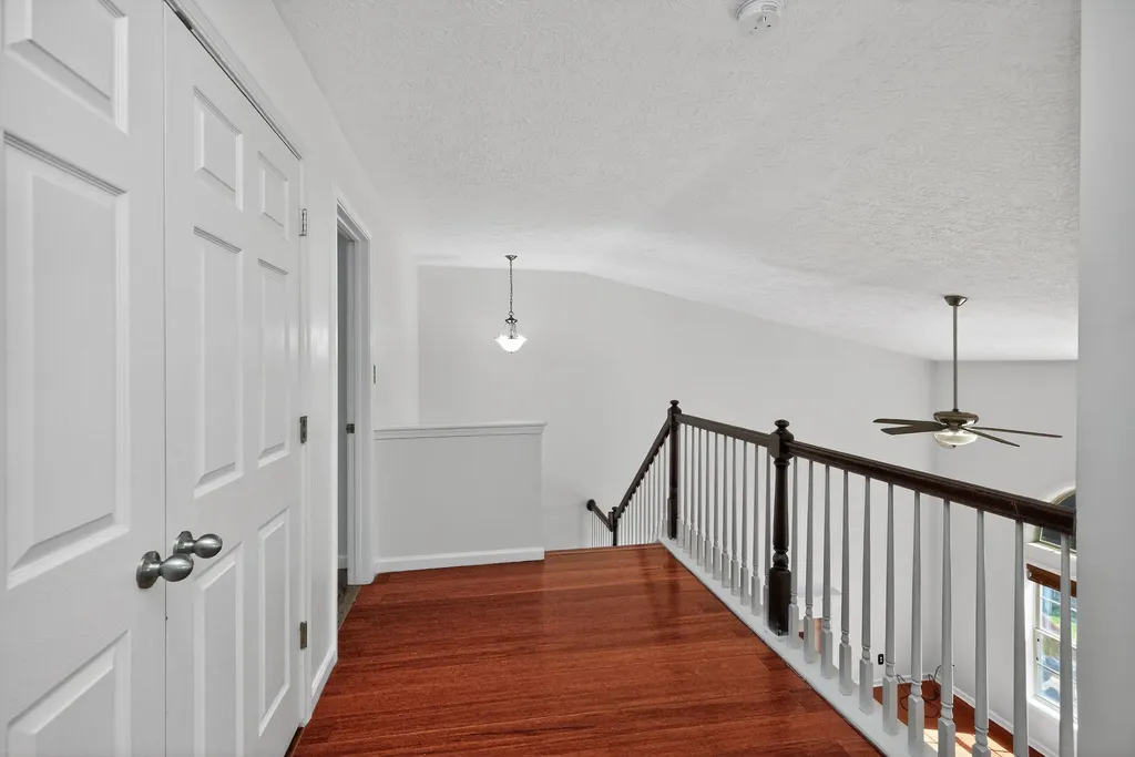 919 Winding Oak Trail Lexington KY 40511