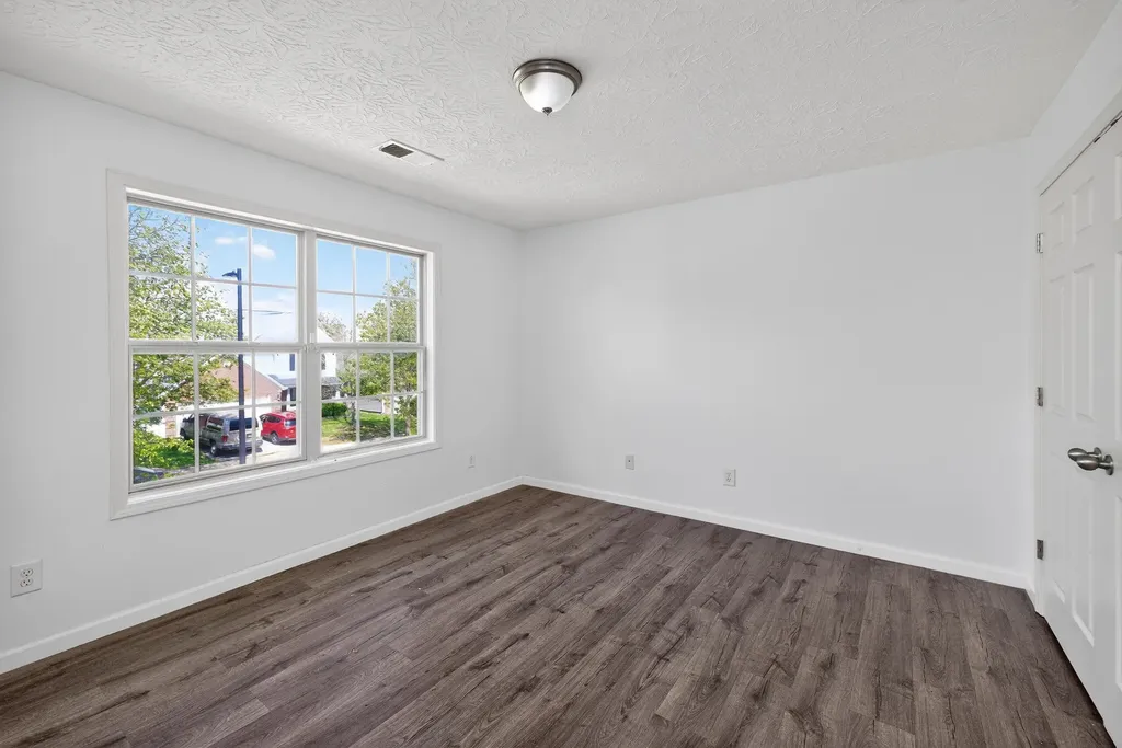 919 Winding Oak Trail Lexington KY 40511