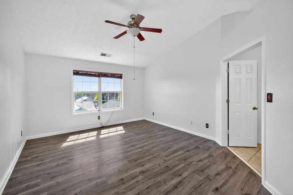 919 Winding Oak Trail Lexington KY 40511