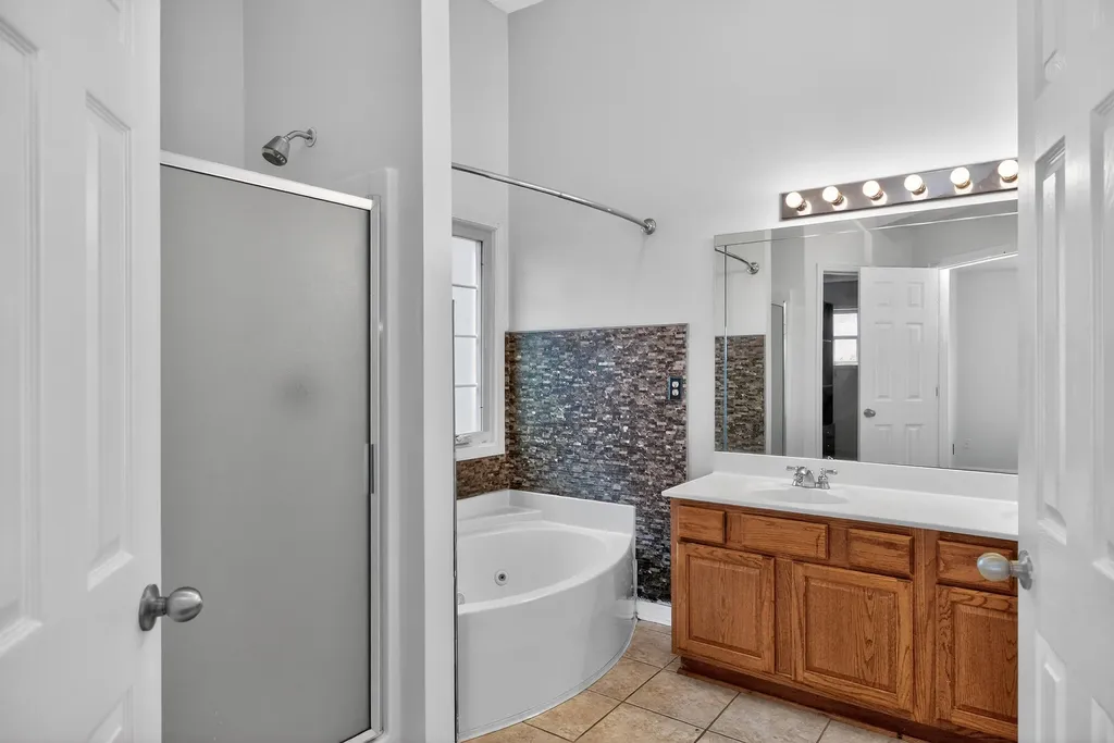 919 Winding Oak Trail Lexington KY 40511