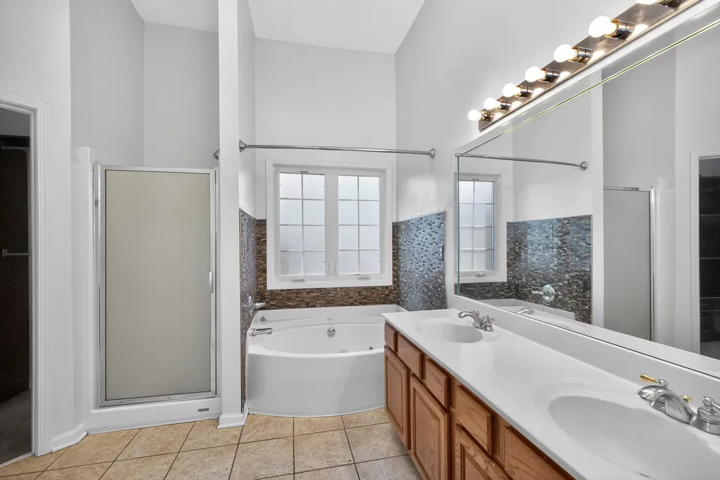 919 Winding Oak Trail Lexington KY 40511