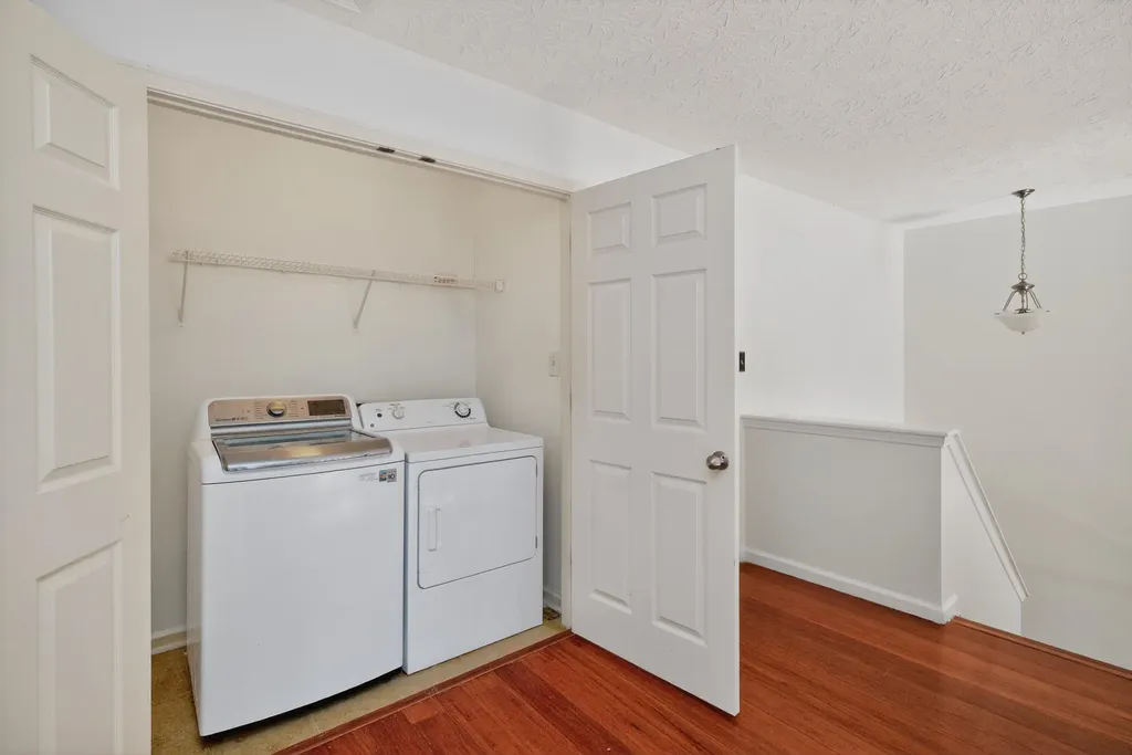 919 Winding Oak Trail Lexington KY 40511