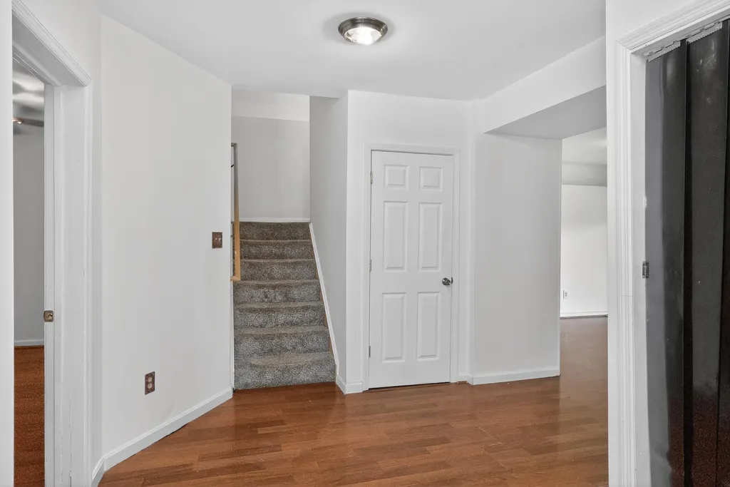 919 Winding Oak Trail Lexington KY 40511