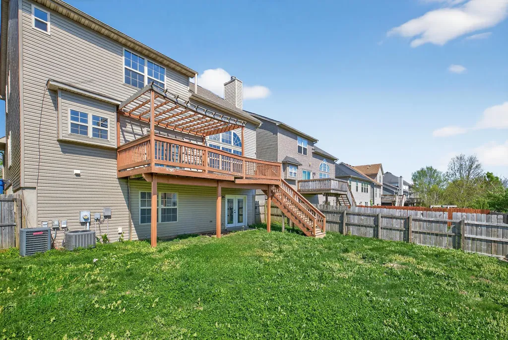919 Winding Oak Trail Lexington KY 40511