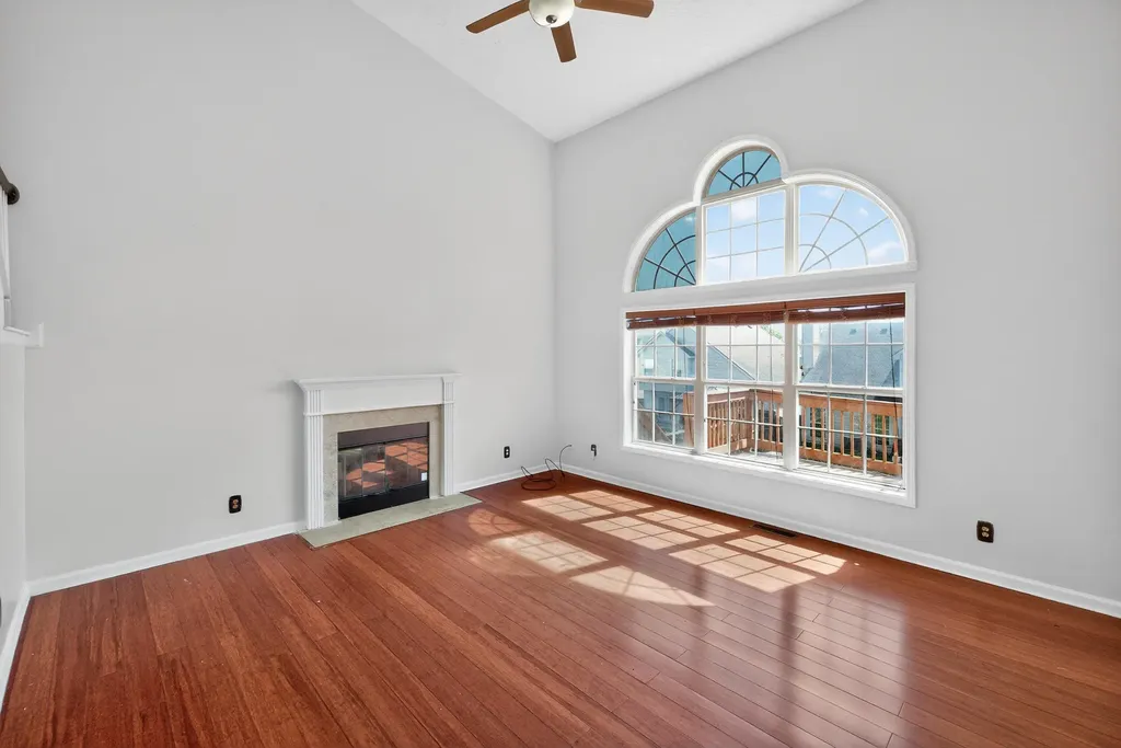 919 Winding Oak Trail Lexington KY 40511