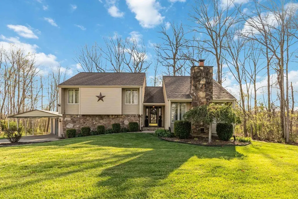 1218 Calvary Court London KY 40741