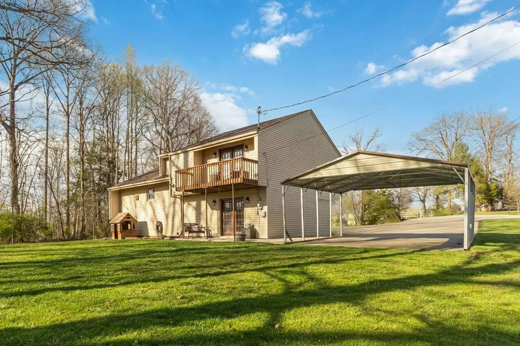 1218 Calvary Court London KY 40741