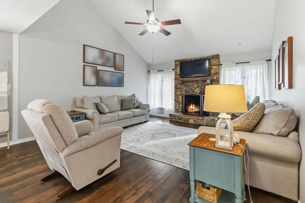 1218 Calvary Court London KY 40741