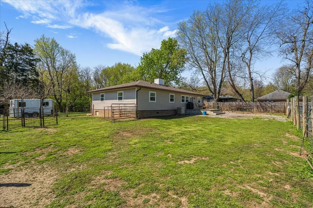 4129 Willow Lane Lexington KY 40516