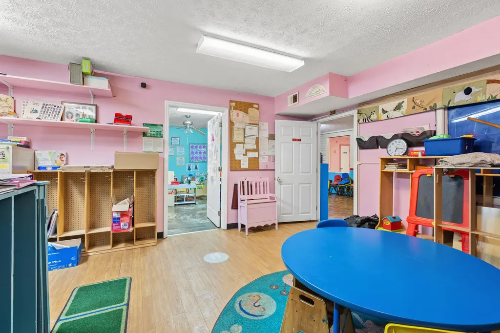 380 Amsden Avenue Versailles KY 40383