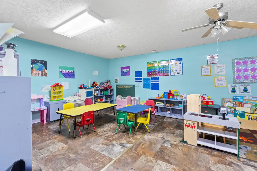 380 Amsden Avenue Versailles KY 40383