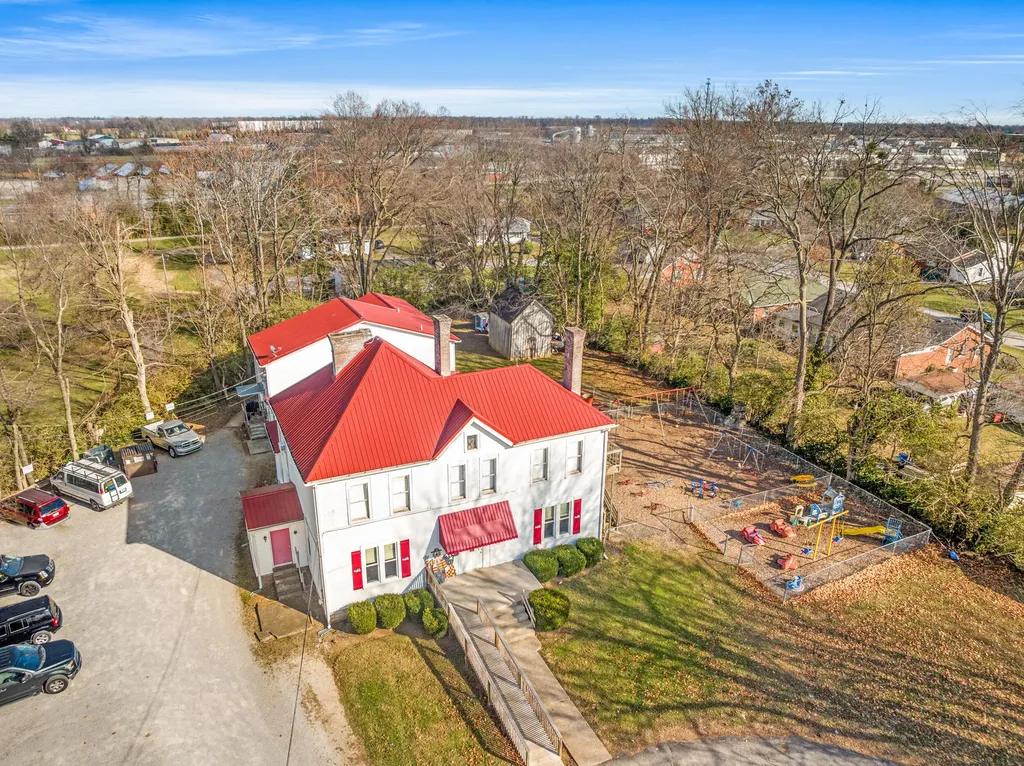380 Amsden Avenue Versailles KY 40383