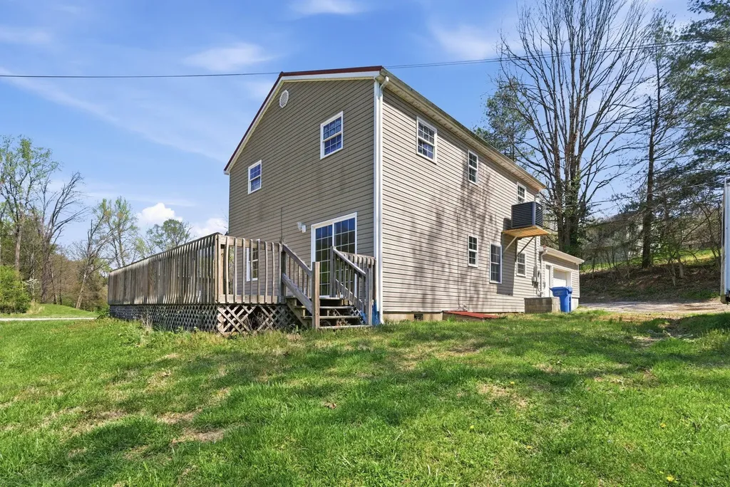 737 Fintville Road Versailles KY 40383