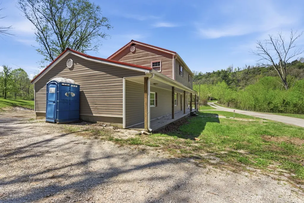 737 Fintville Road Versailles KY 40383