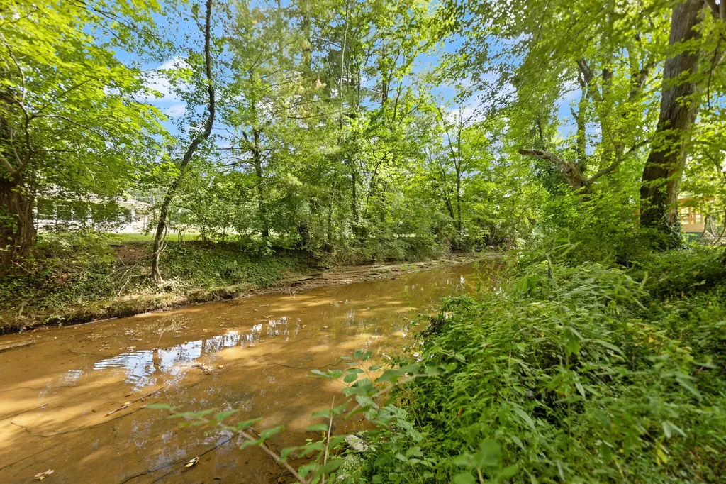 109 Bridge Avenue Berea KY 40403