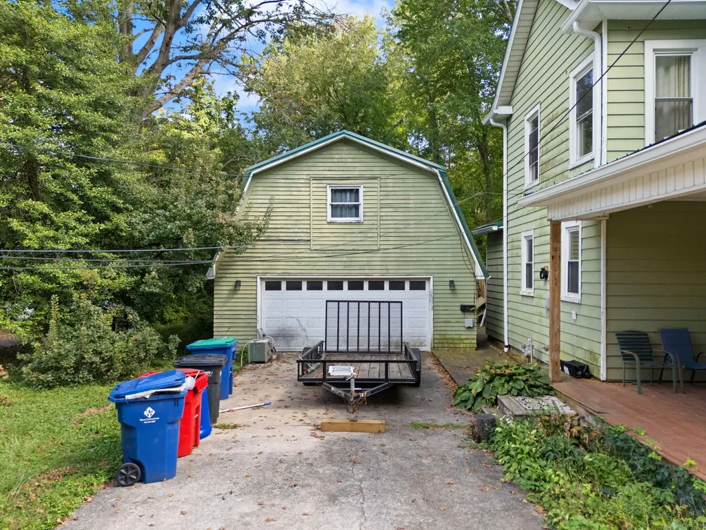 109 Bridge Avenue Berea KY 40403