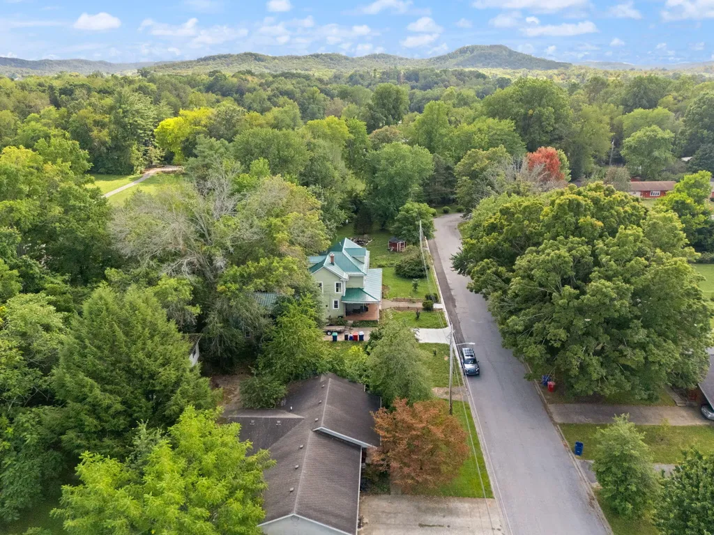 109 Bridge Avenue Berea KY 40403