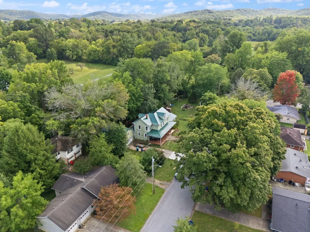 109 Bridge Avenue Berea KY 40403